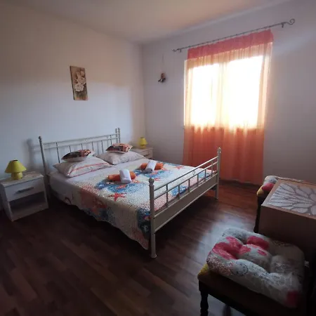 Kike Apartment