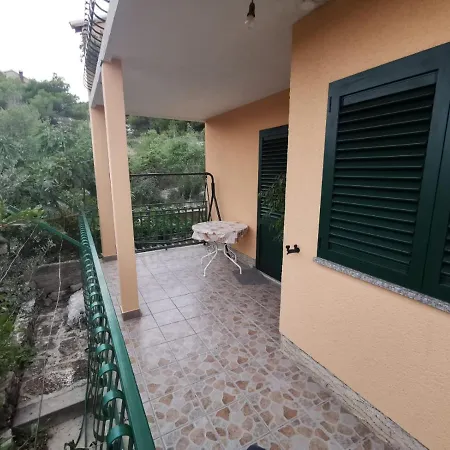 Apartment Kike *